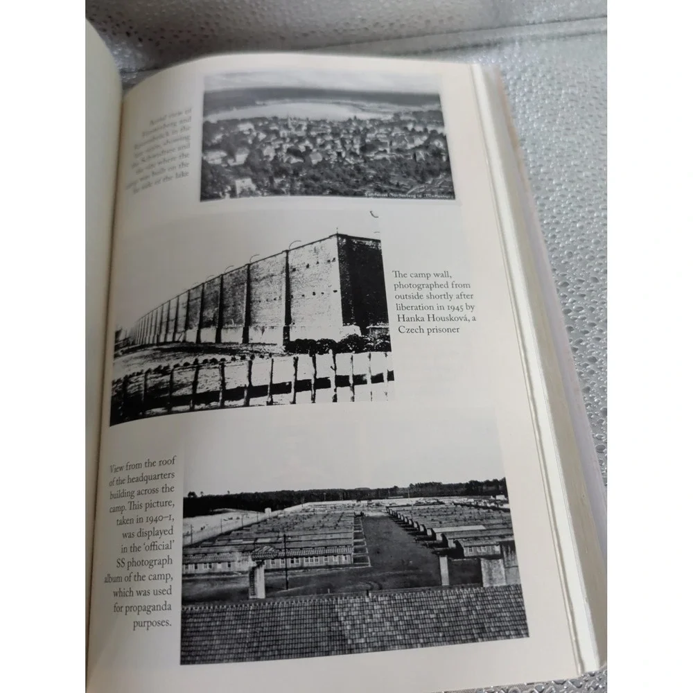 Sarah‎ Helm Ravensbrück Life & Death in Hitler's Concentration Camp for Women HC